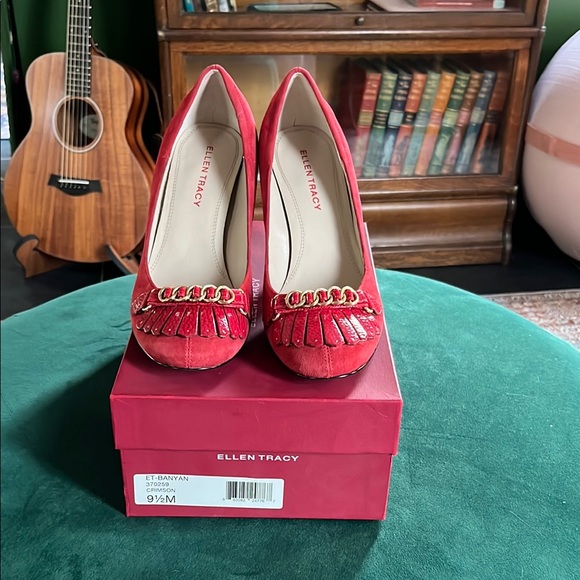 Ellen Tracy Red Women's Shoes - Picture 1 of 6